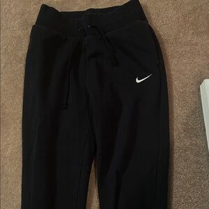 Womens small black nike sweatpants